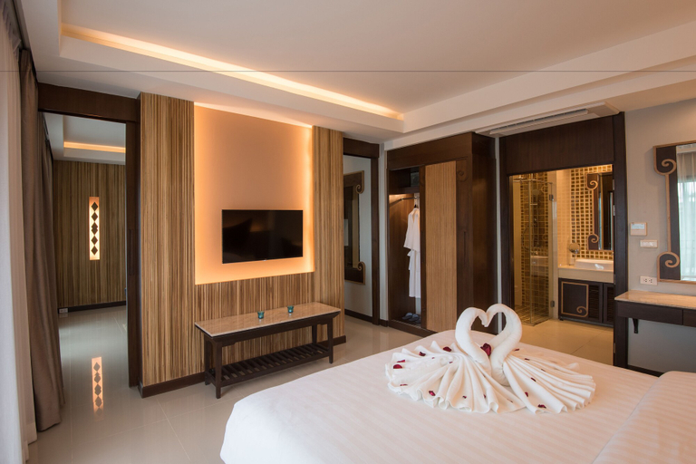 Bedroom 5, Le Bali Resort, Pattaya