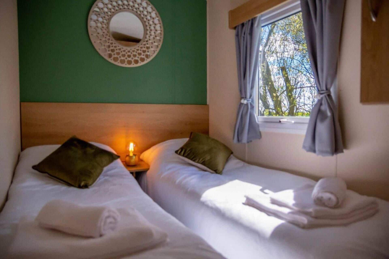 Bedroom 3, Tattershall Lakes Private Hot Tub Lodge - Sleeps 6, Lincolnshire