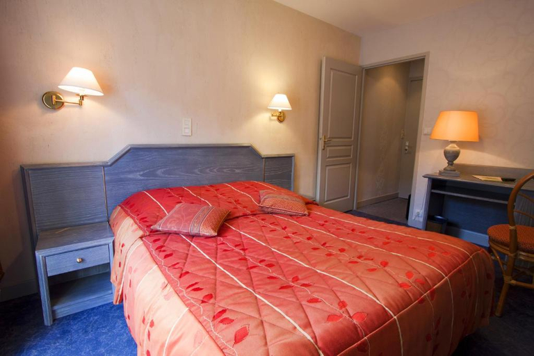 Bedroom 2, Logis Hotel la Residence, Vosges