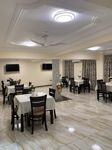Food & Drinks 5, Selwilliam Hotel , Tema