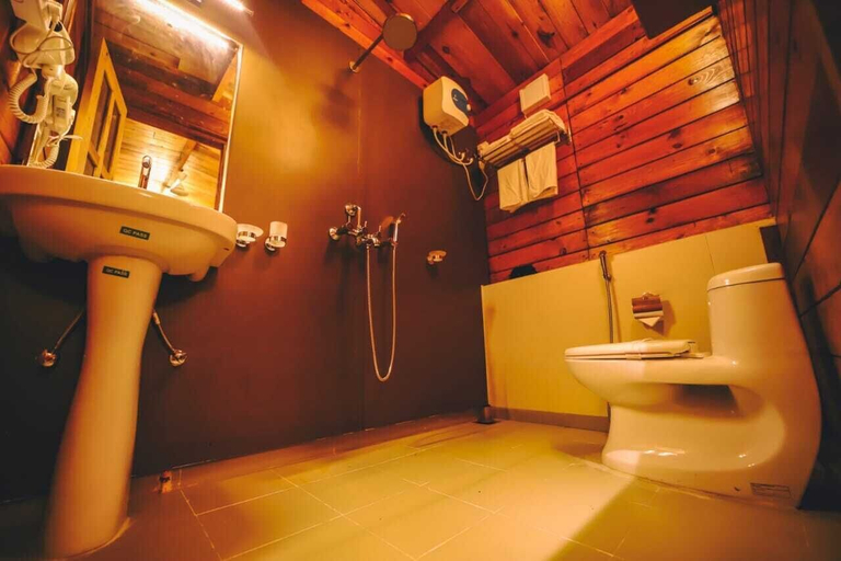 Bathroom 5, Grand Vatika Resort, North Goa