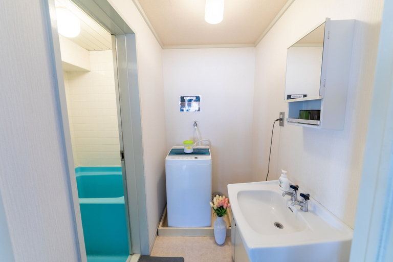 Bathroom 3, SUNDAY peace room Nakashima, Hiroshima