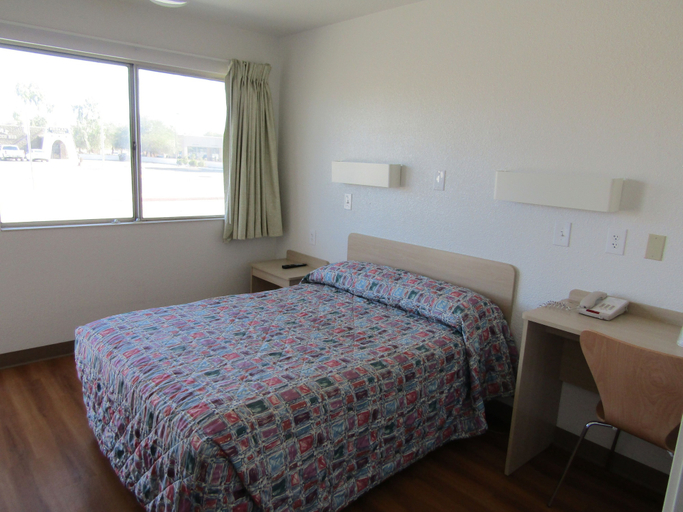 Bedroom 4, Econo Lodge Inn & Suites Yuma, Yuma