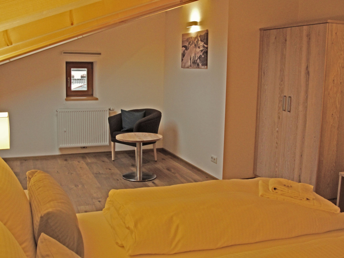 Bedroom 2, Mammhofer Suite & Breakfast, Garmisch-Partenkirchen