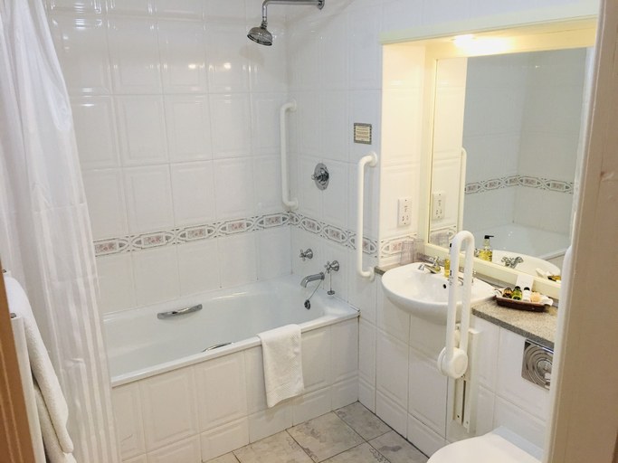 Bathroom 4, Wolds Village, East Riding of Yorkshire