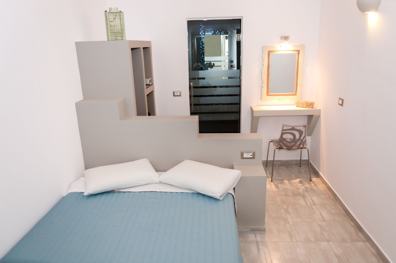 Bedroom 5, Caldera's Majesty, South Aegean