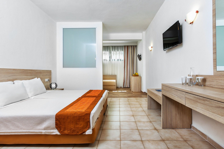 Bedroom 3, Xenios Possidi Paradise Hotel, Central Macedonia