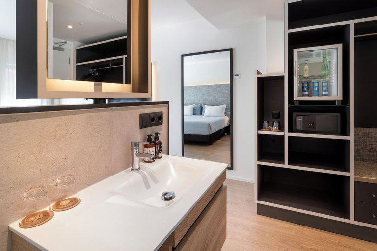 Bathroom 4, INNSiDE by Meliá Zaragoza, Zaragoza