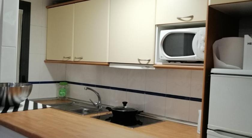 Apartamentos Dos Torres Gandalf - Excelente ubicacion centrica con garaje incluido, Zaragoza
