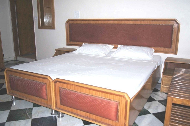 Bedroom 2, Westend Holiday Home, Delhi