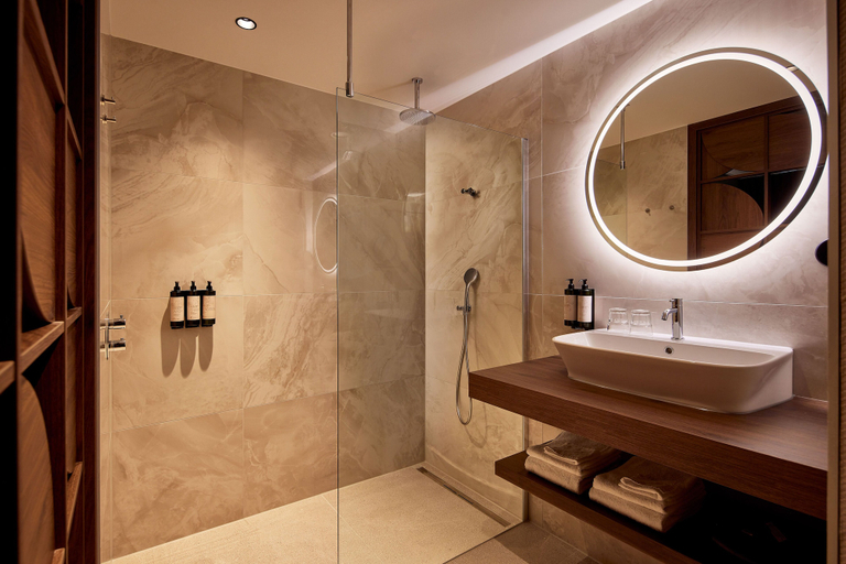 Bathroom 4, Van der Valk Hotel Lelystad, Lelystad