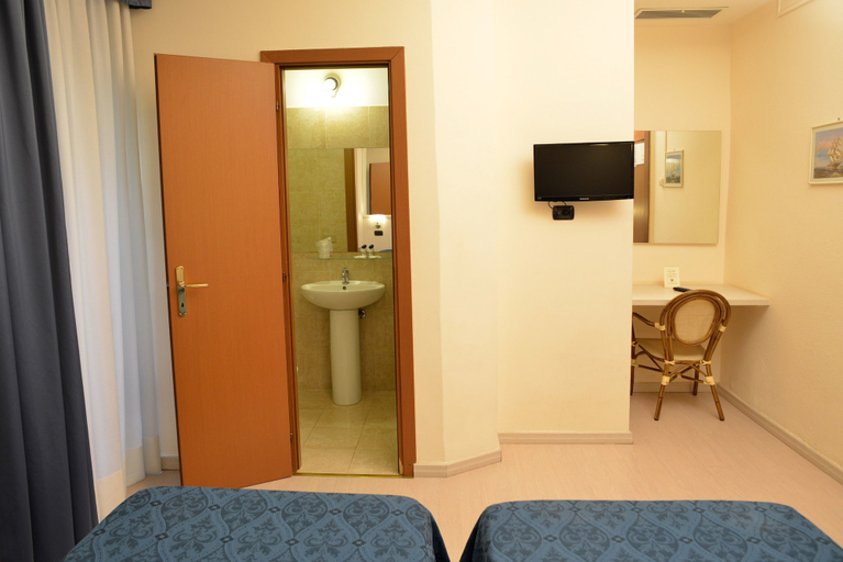 Bedroom 3, Hotel Aurora, Milano