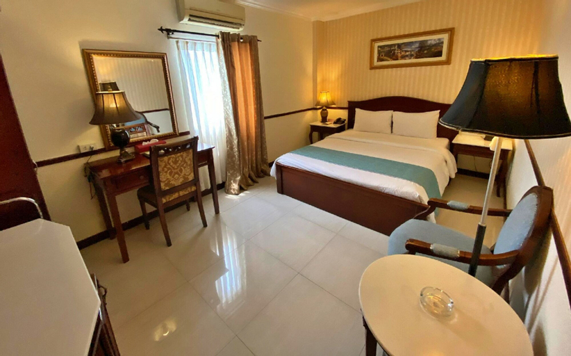 Bedroom 12