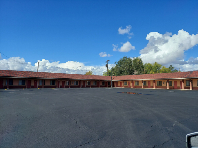 Exterior & Views 2, Vernals Best Value Inn, Uintah
