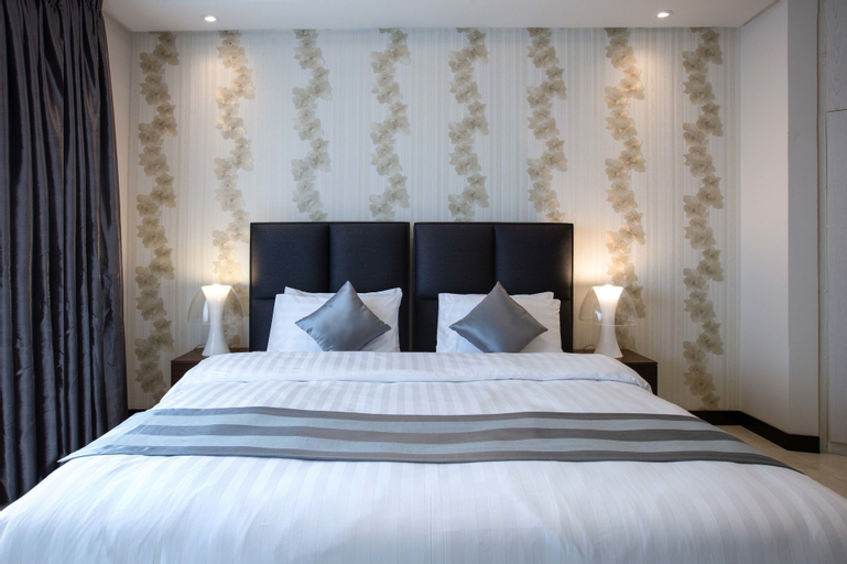 Bedroom 6