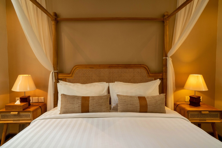 Bedroom 8