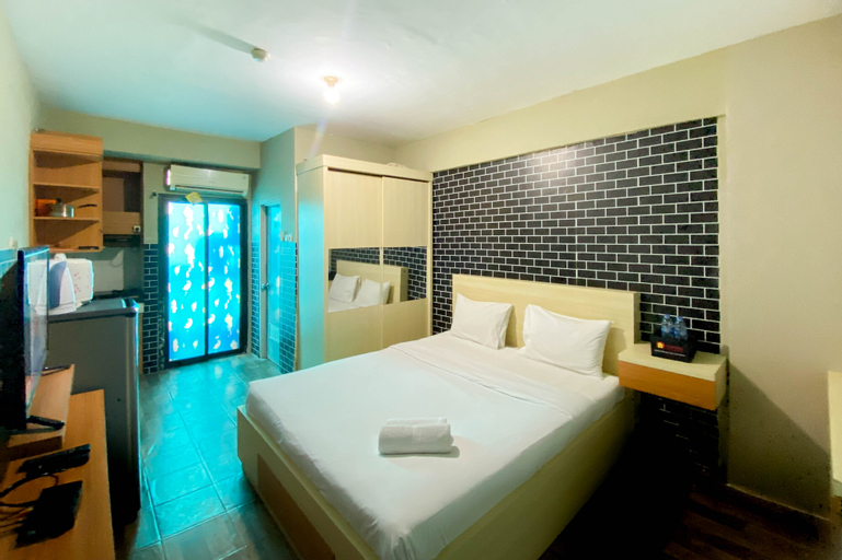 Bedroom 1, Cozy Stay Studio at Kemang View Apartment By Travelio, Bekasi