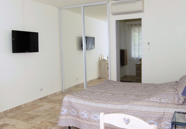Bedroom 3, Le Mas Sans Soucis, Var