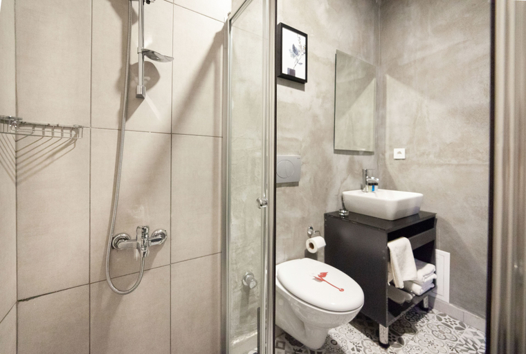 Bathroom 5, Lime Garden Hotel, Beyoğlu