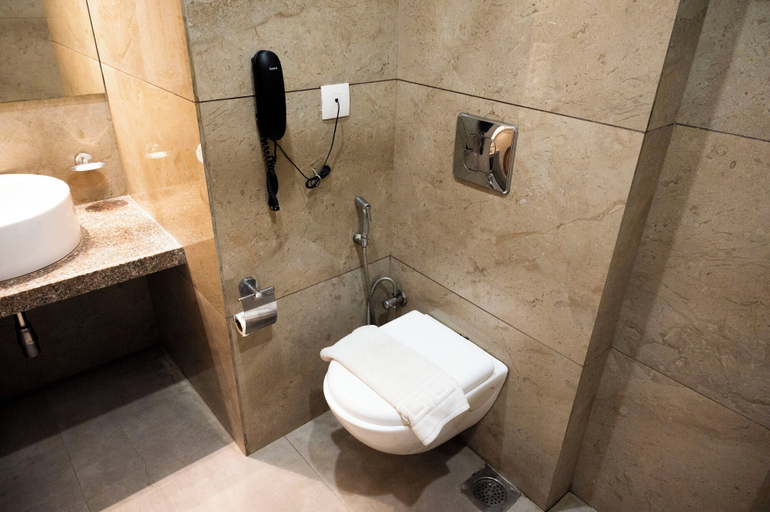 Bathroom 3, RAAJ SVASTIK INN, Jamnagar