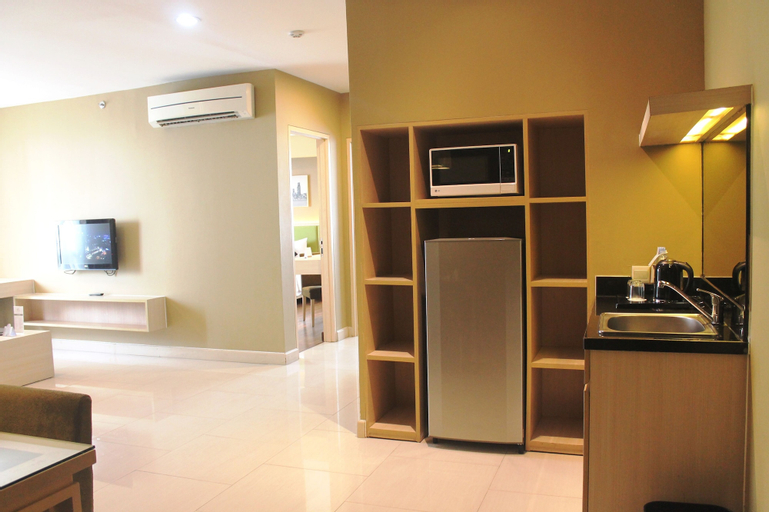 Dining Room 16