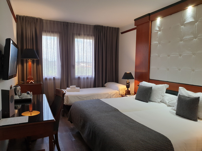 Bedroom 2, Best Western Premier CMC Girona, Girona