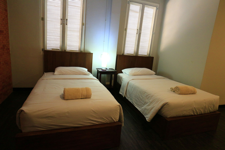 Bedroom 13