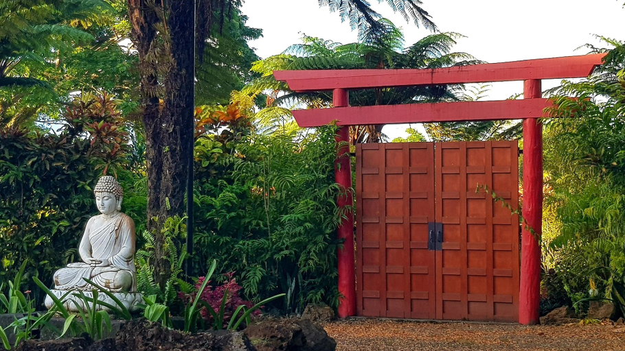 Others 5, Sacred Garden Fiji, Cakaudrove