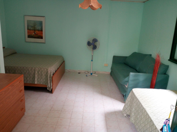 Bedroom 4, Villaggio Mediterraneo, Cosenza