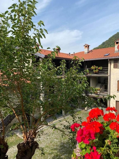 Exterior & Views 2, B&B La Corte del Segrino, Como
