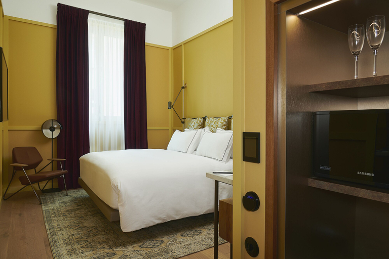 Bedroom 3, Hotel Le Ballu, Paris