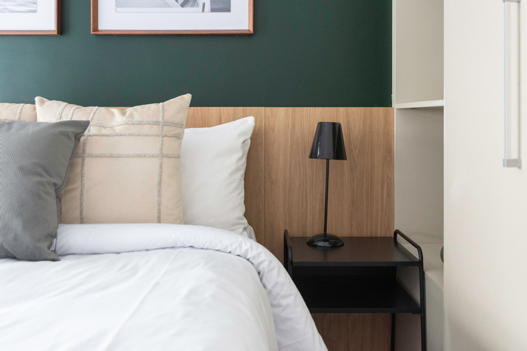 Bedroom 27