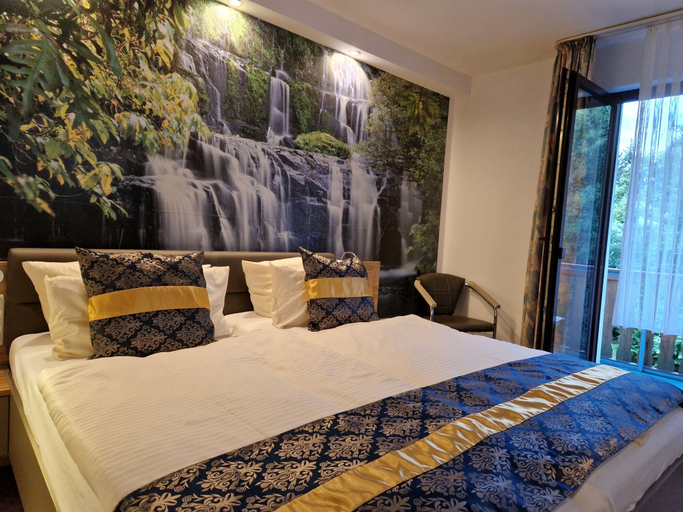Bedroom 4, Hotel Paidion, Goslar