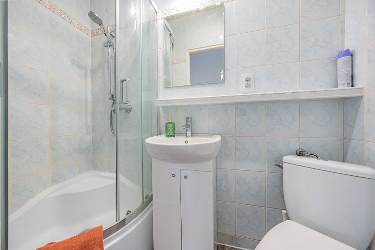 Bathroom 3, Apartament Przytulny na Starym Mieście 2 sypialnie, Gdańsk City
