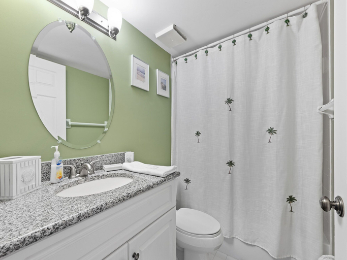 Bathroom 4, Hibiscus Pointe, Lee