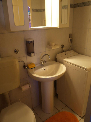 Bathroom, Apartments Etica, Postira