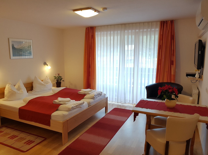 Bedroom 3, Hotel Gasperin, Bohinj