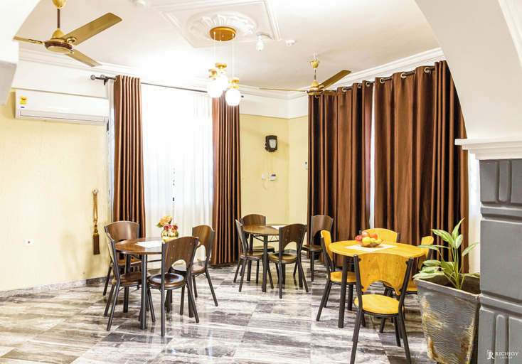 Food & Drinks 4, RichJoy Lodge, Tema