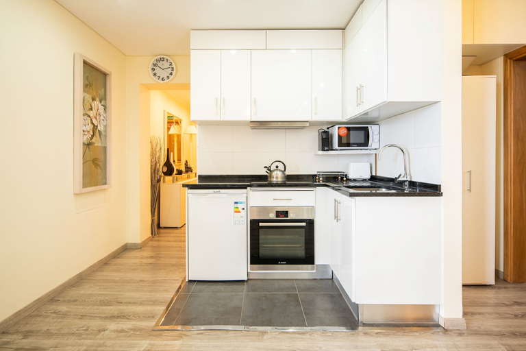 Others 3, America Apartment, Funchal
