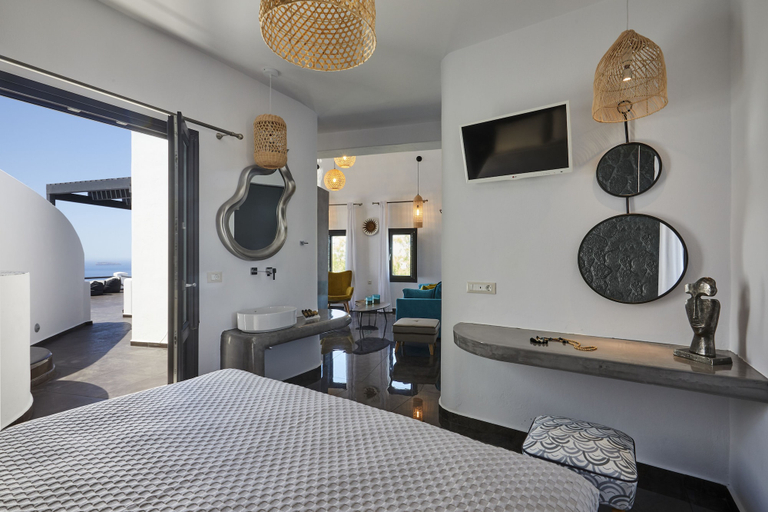 Bedroom 5, Oia Suites, South Aegean