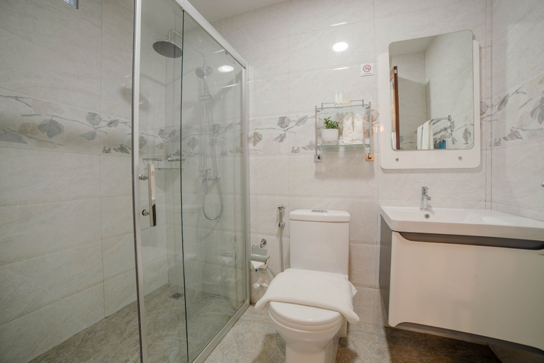Bathroom 4, Amber Beach, Malé