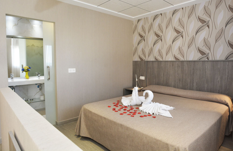 Bedroom 3, Hotel Torrejoven, Alicante