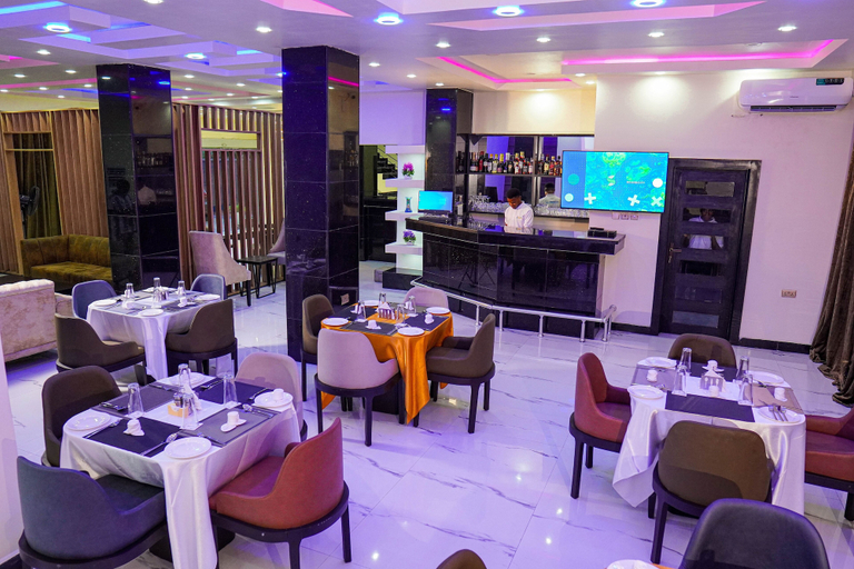 Food & Drinks 4, Hotel Romeneo, Oshodi/Isolo