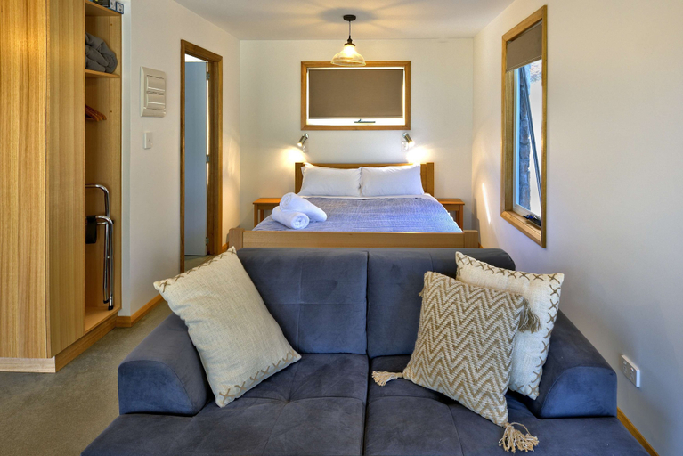 Bedroom, Freycinet Stone Studio 8, Glamorgan-Spring Bay