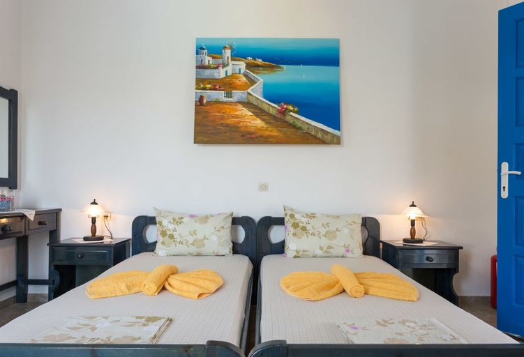 Bedroom 4, Firoa Studios, South Aegean