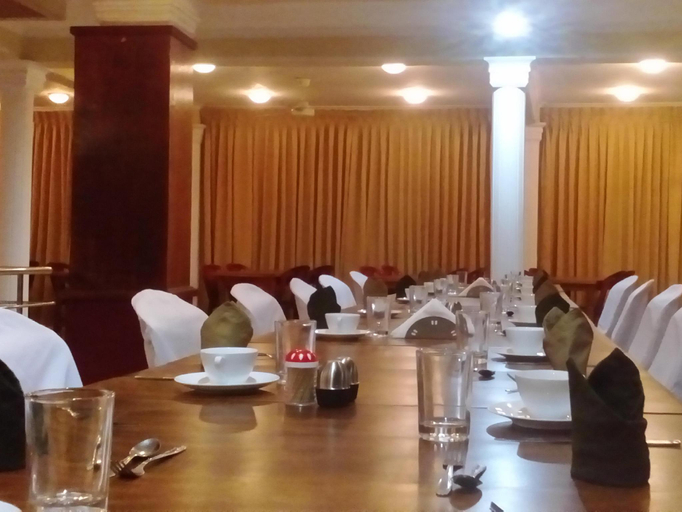 Food & Drinks 5, Kandy Paradise Inn, K.F.G. & G. Korale