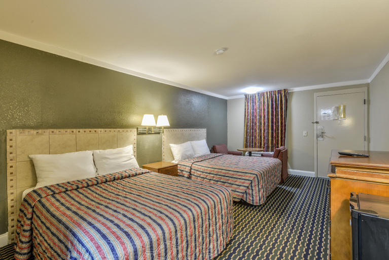Bedroom 2, Wake Inn, Wake