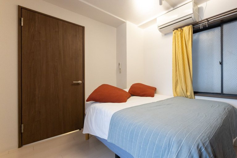 Bedroom 2, Yoneyama 4F, Osaka