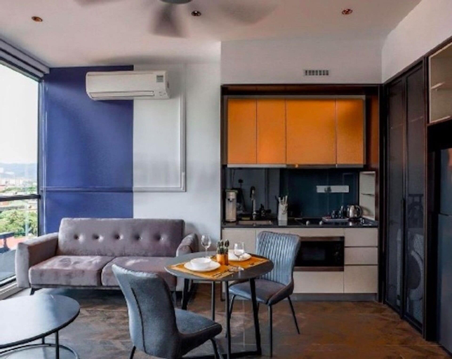 Dining Room 12
