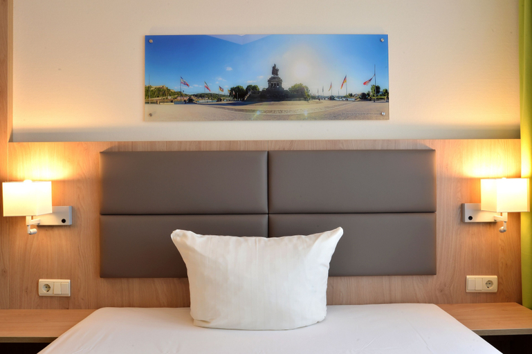 Bedroom 4, City-Hotel Kurfürst Balduin, Koblenz